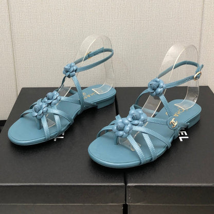 FLORAL FLAT SANDAL IN SAPPHIRE BLUE LAMBSKIN