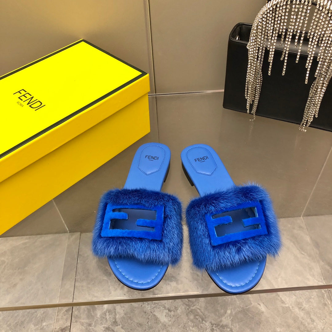 FENDI BAGUETTE MINK SLIDE SLIPPER IN AZURE BLUE FUR