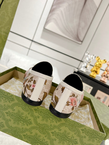 HORSEBIT LOAFER WITH FLOWER PRINT IN LINEN BEIGE MONOGRAM JACQUARD FABRIC