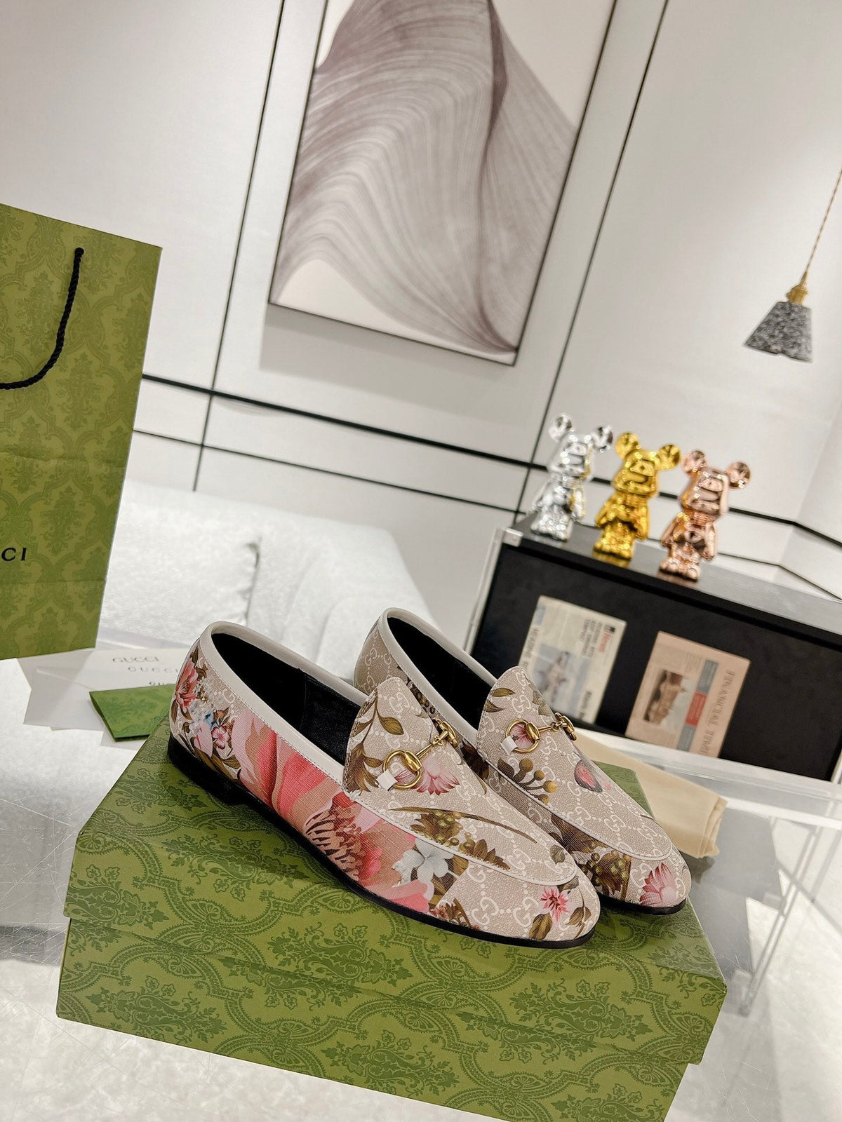 HORSEBIT LOAFER WITH FLOWER PRINT IN LINEN BEIGE MONOGRAM JACQUARD FABRIC