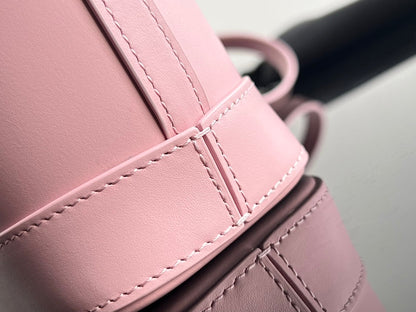 CUIR TRIPHOME 19 PINK PASTEL SMOOTH CALFSKIN BUCKET BAG