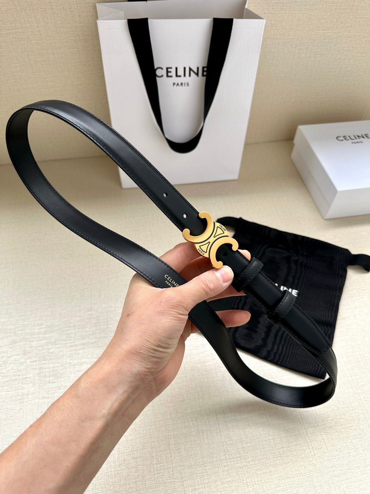 Medium Triomphe Belt 25mm Black Calfskin Gold Finishing