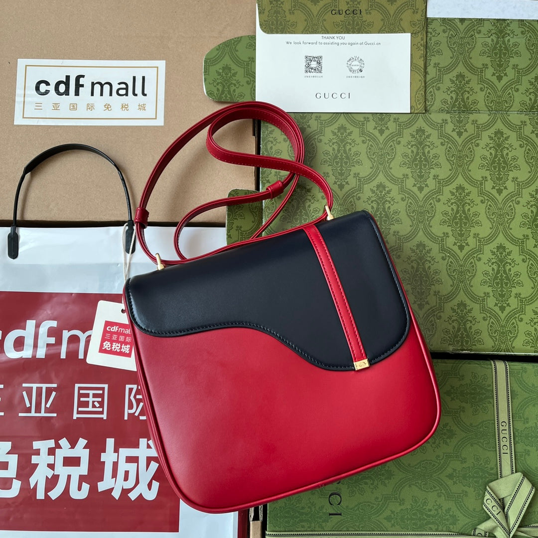 EQUESTRIAN STYLE SHOULDER BAG 21 IN RED MIX BLACK CALFSKIN GOLD HARDWARE