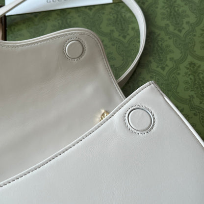EQUESTRIAN STYLE SHOULDER BAG 21 IN WHITE CALFSKIN GOLD HARDWARE