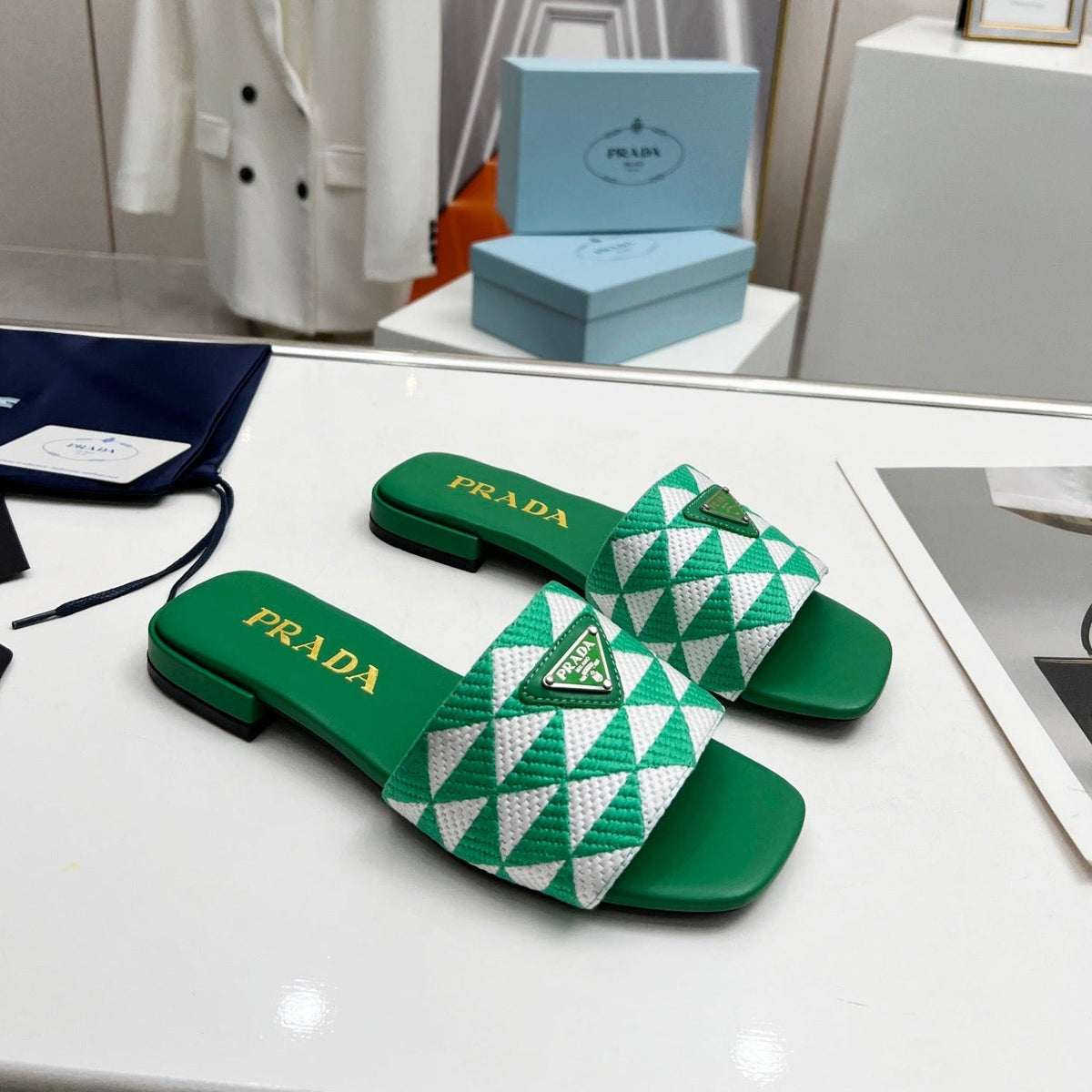 PRA EMBROIDERED SLIDES FLAT GREEN FABRIC