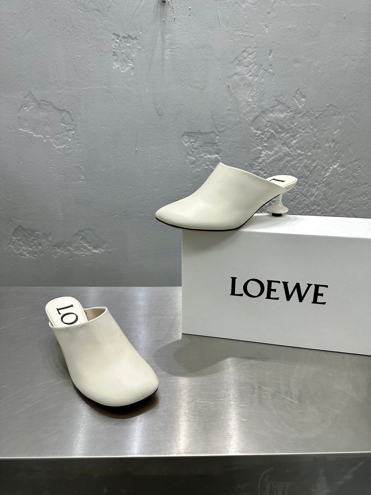 LW TOY MULE 55 WHITE CALFSKIN