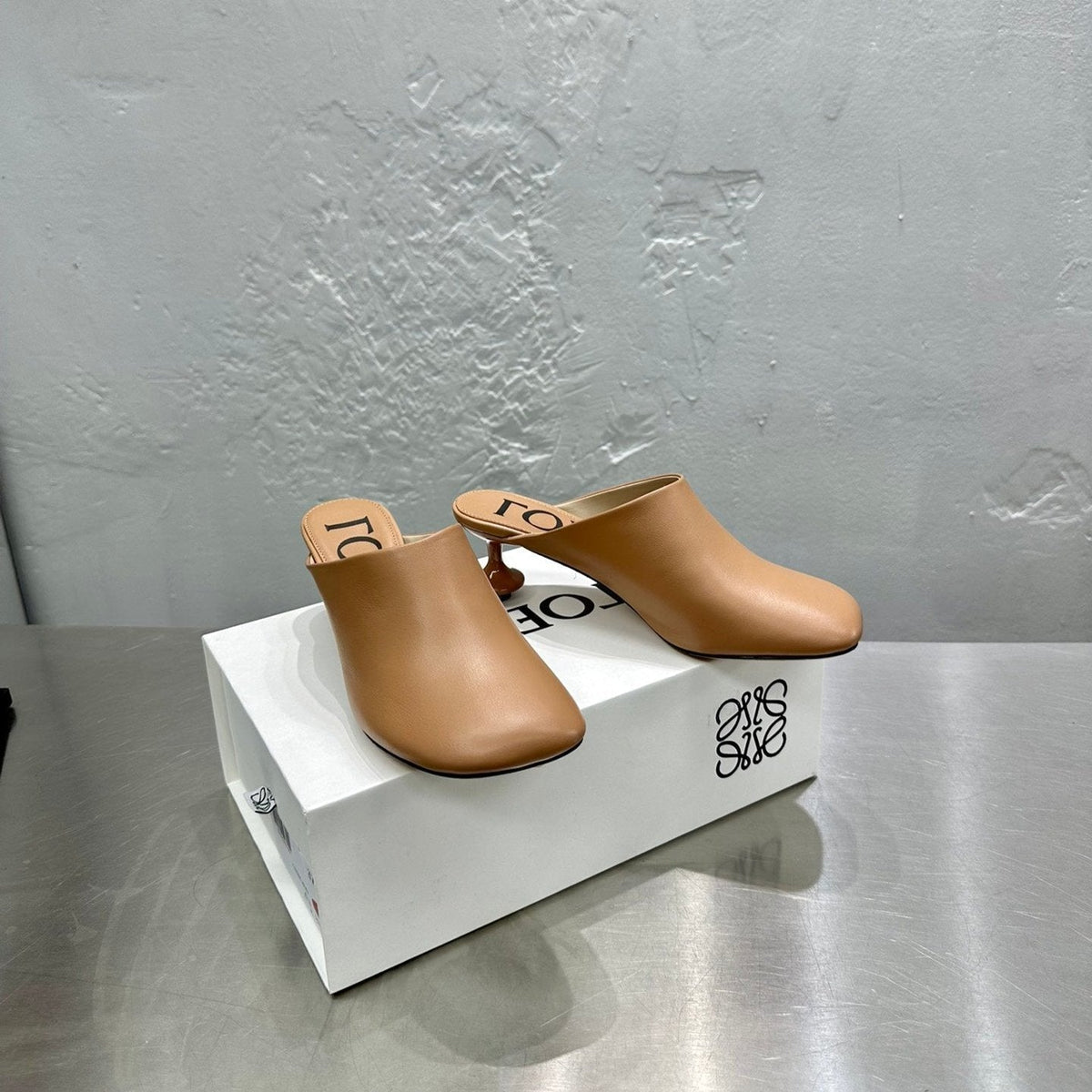 LW TOY MULE 55 TAWNY CALFSKIN