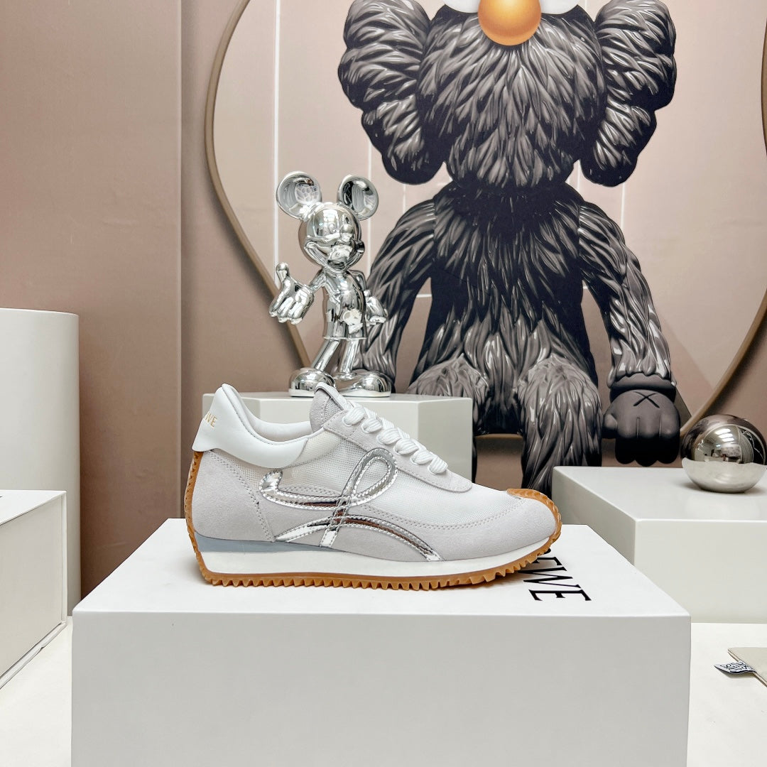 FLOW RUNNER SNEAKER IN WHITE IVORY SUEDE AND SHEEPSKIN