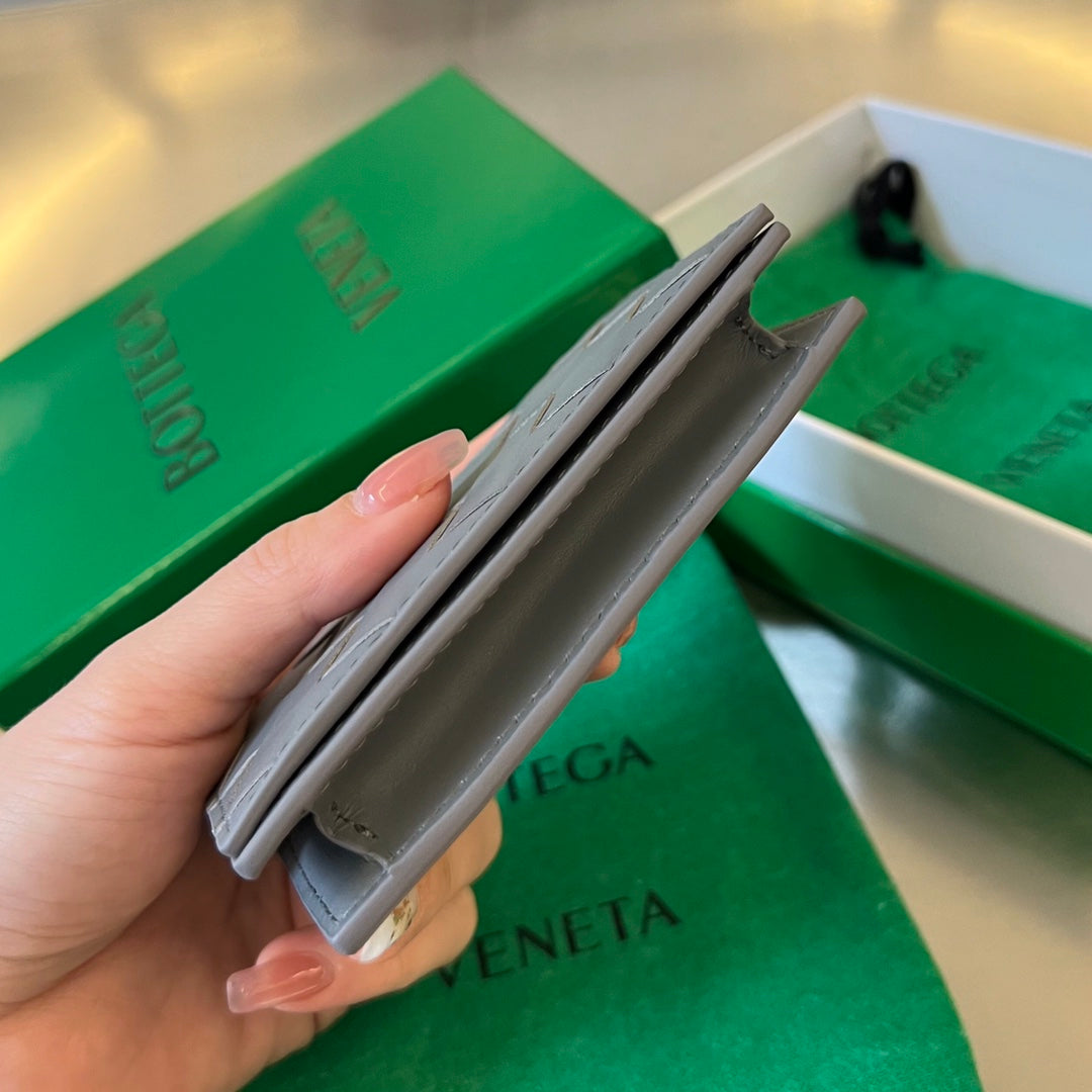 INTRECCIATO BUSINESS 11 GRAY CALFSKIN CARD CASE