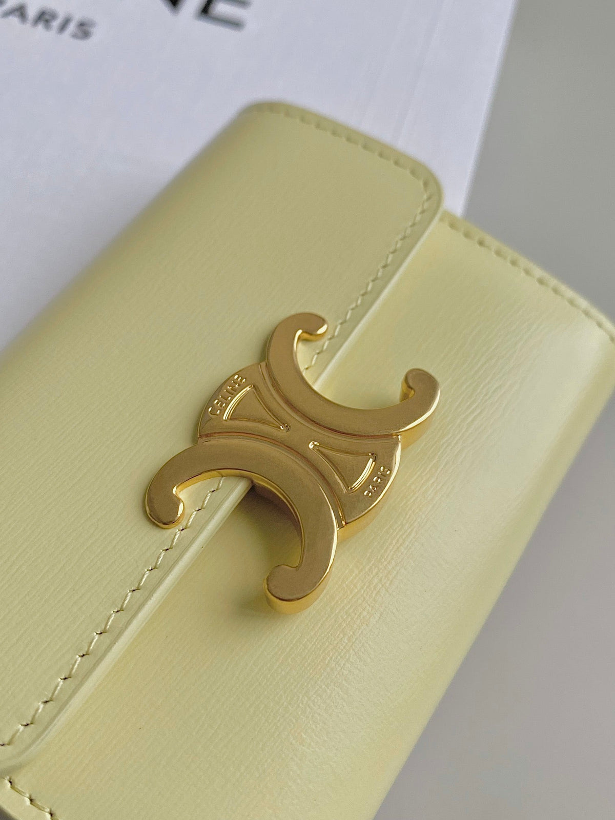 TRIOMPHE 9 WALLET TWO-IN-ONE YELLOW PASTEL CALFSKIN
