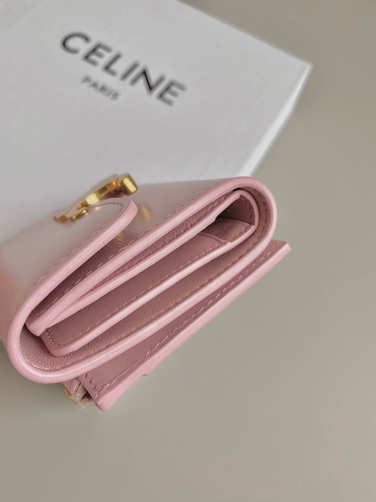 TRIOMPHE 9 WALLET TWO-IN-ONE PINK PASTEL CALFSKIN