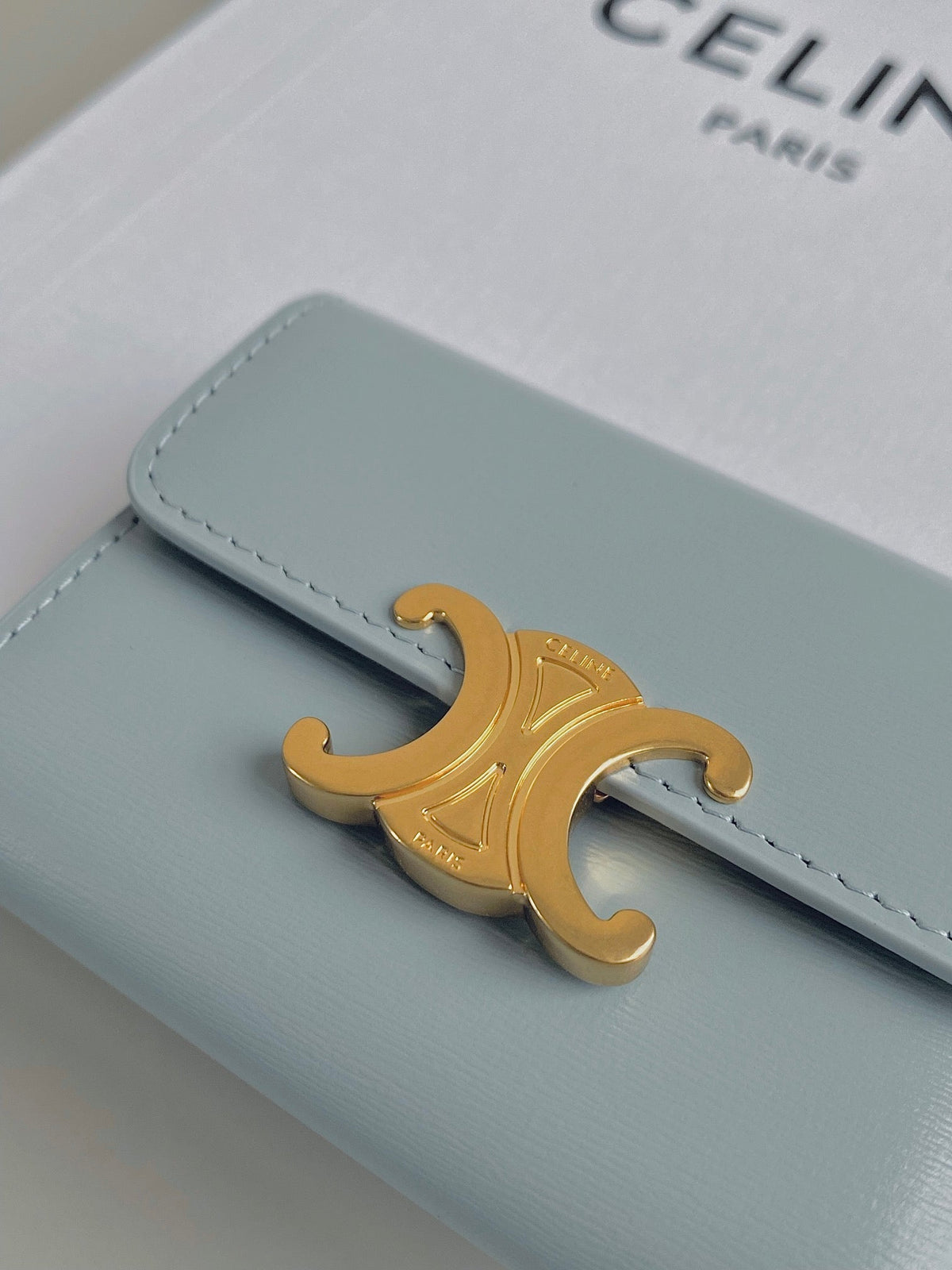 TRIOMPHE 9 WALLET TWO-IN-ONE GLACIER BLUE CALFSKIN