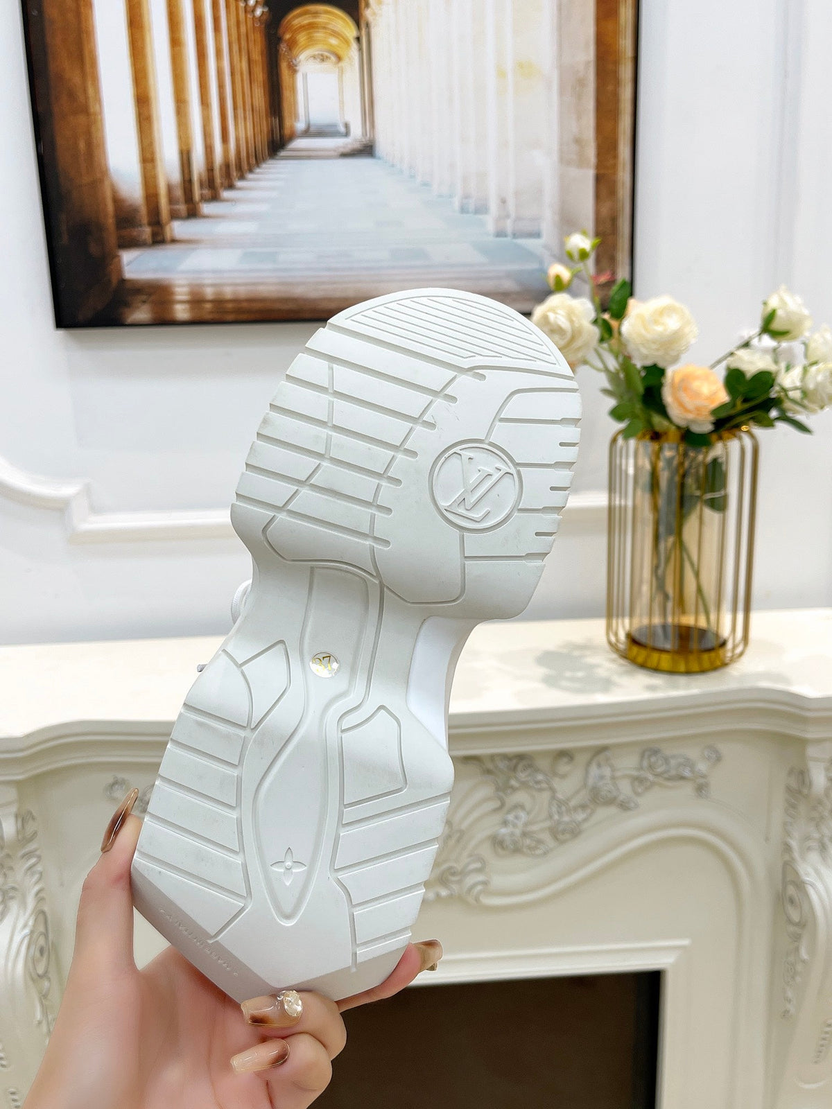 LV ARCHLIGHT 2.0 PLATFORM SNEAKER IN WHITE MIX DOVE GRAY MIX OF MATERIALS