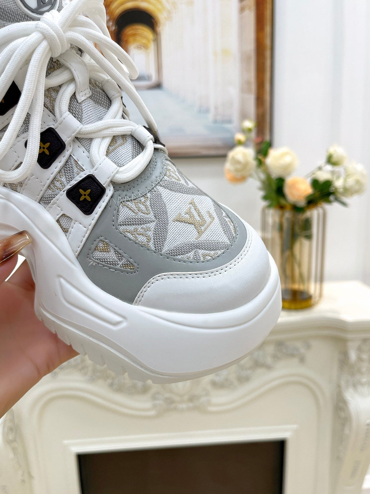 LV ARCHLIGHT 2.0 PLATFORM SNEAKER IN WHITE MIX DOVE GRAY MIX OF MATERIALS