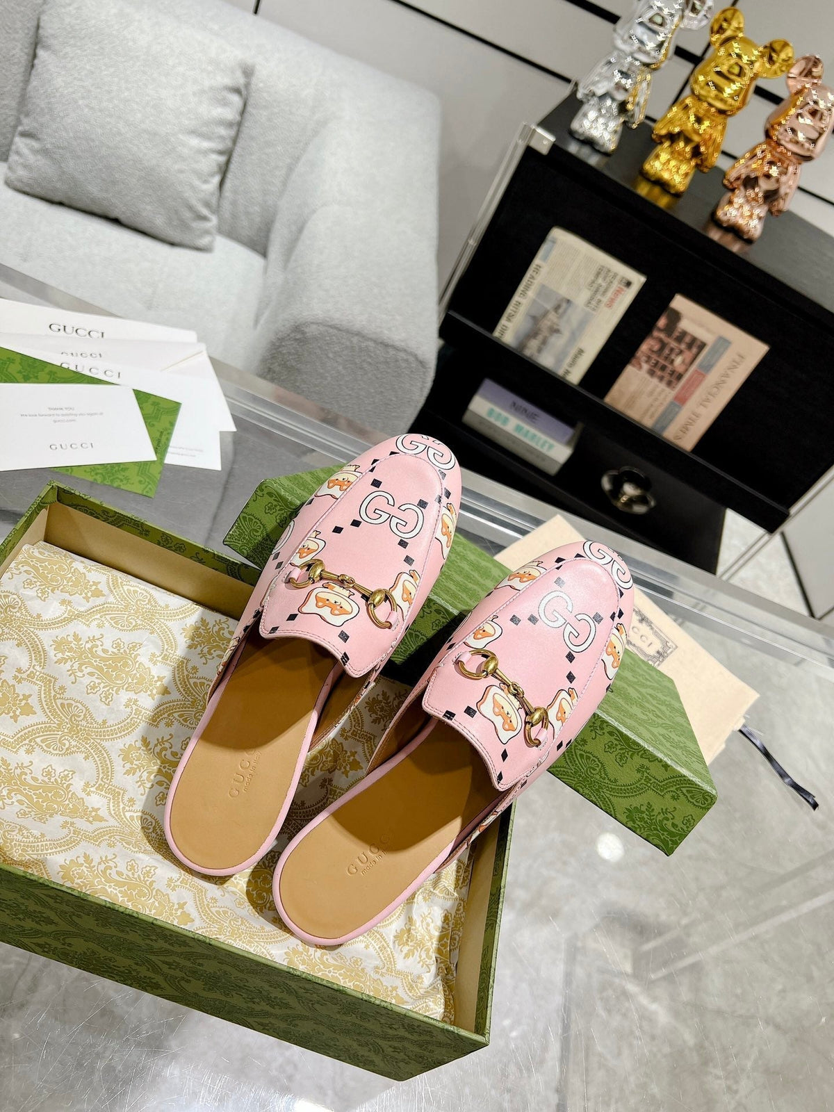 HORSEBIT SLIPPER MULE WITH CUTE CAT PRINT IN LIGHT PINK CALFSKIN