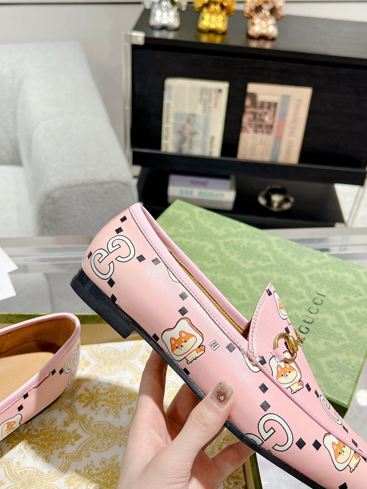HORSEBIT LOAFER WITH CUTE CAT PRINT IN LIGHT PINK CALFSKIN