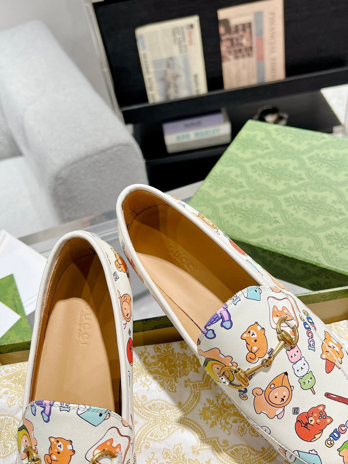 HORSEBIT LOAFER WITH CUTE ANIMAL PRINT IN WHITE CALFSKIN