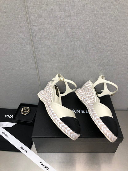 MARY JANE WEDGE WHITE LAMBSKIN