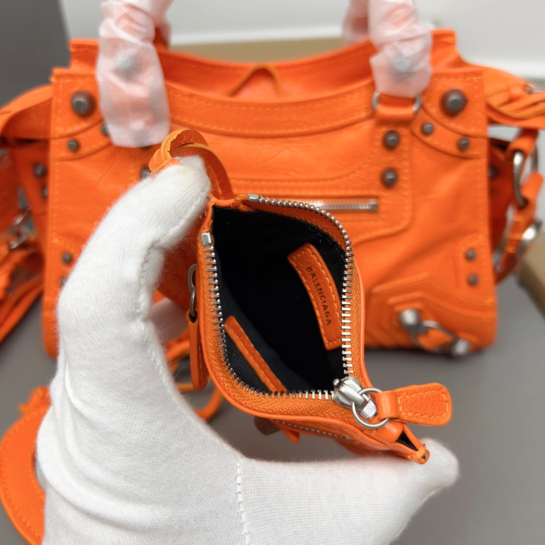 NEO CAGOLE 26 IN ORANGE LAMBSKIN