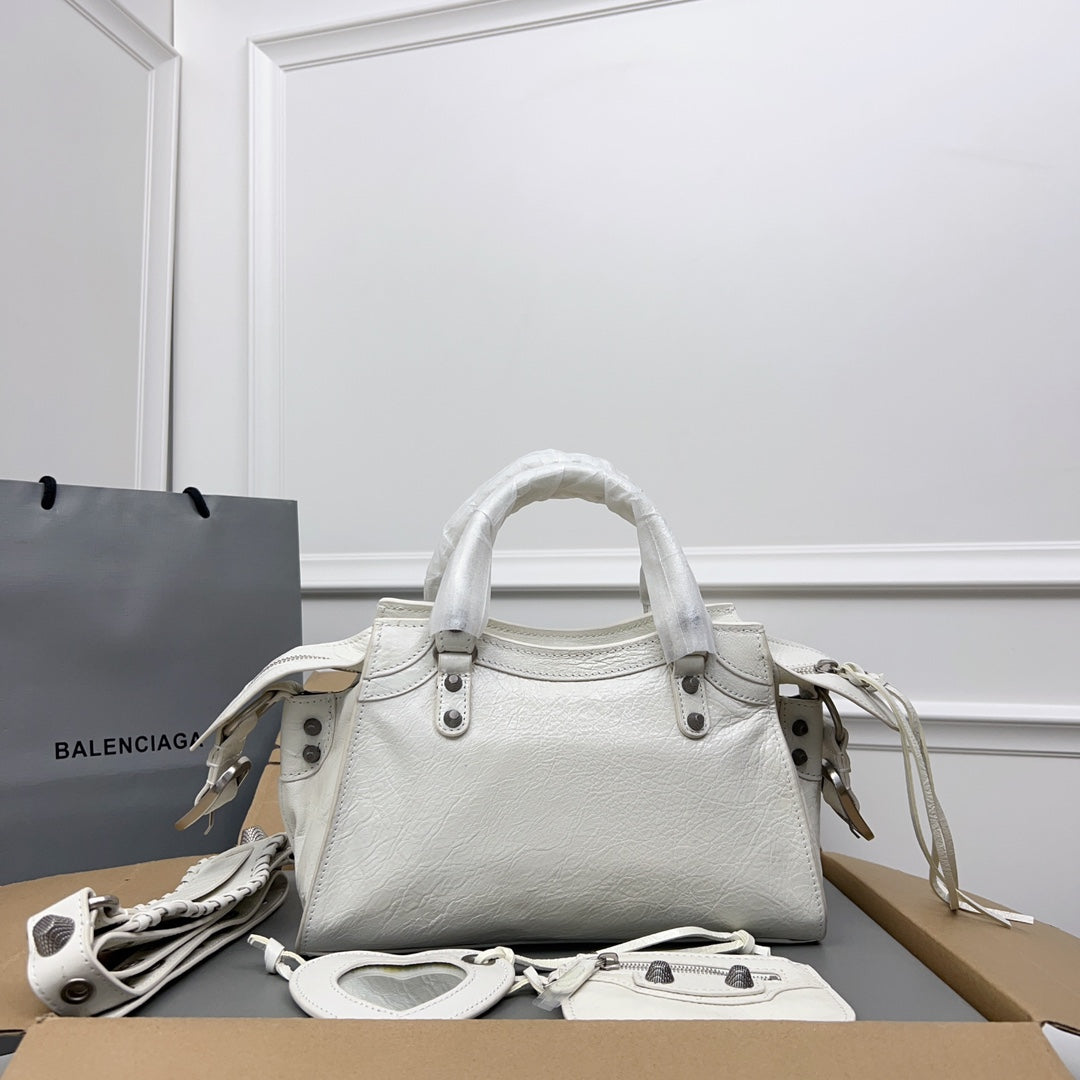 NEO CAGOLE 26 IN WHITE LAMBSKIN
