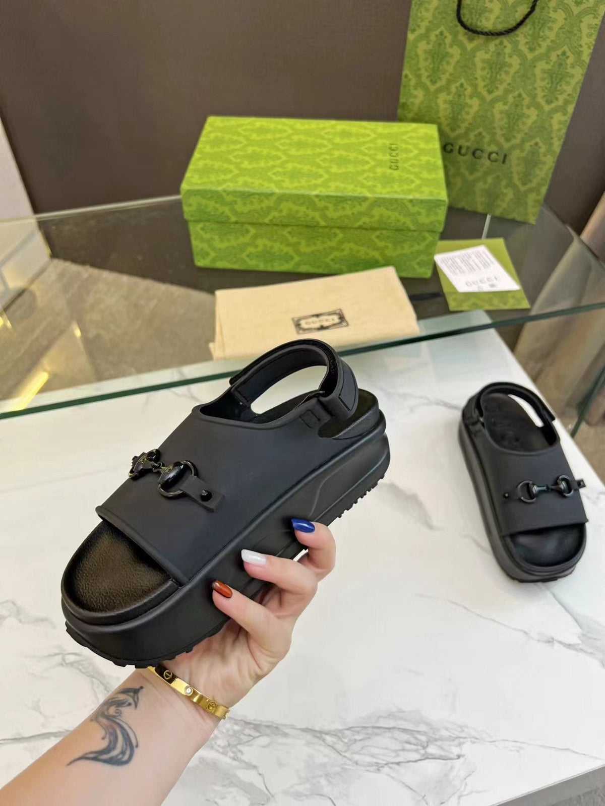 HORSEBIT FLATFORM SANDAL 5 CM IN BLACK IMPORTED TPU