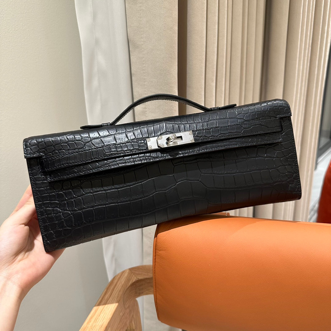 KELLY CUT 31 IN BLACK SHINY ALLIGATOR LEATHER WITH SILVER HARDWARE