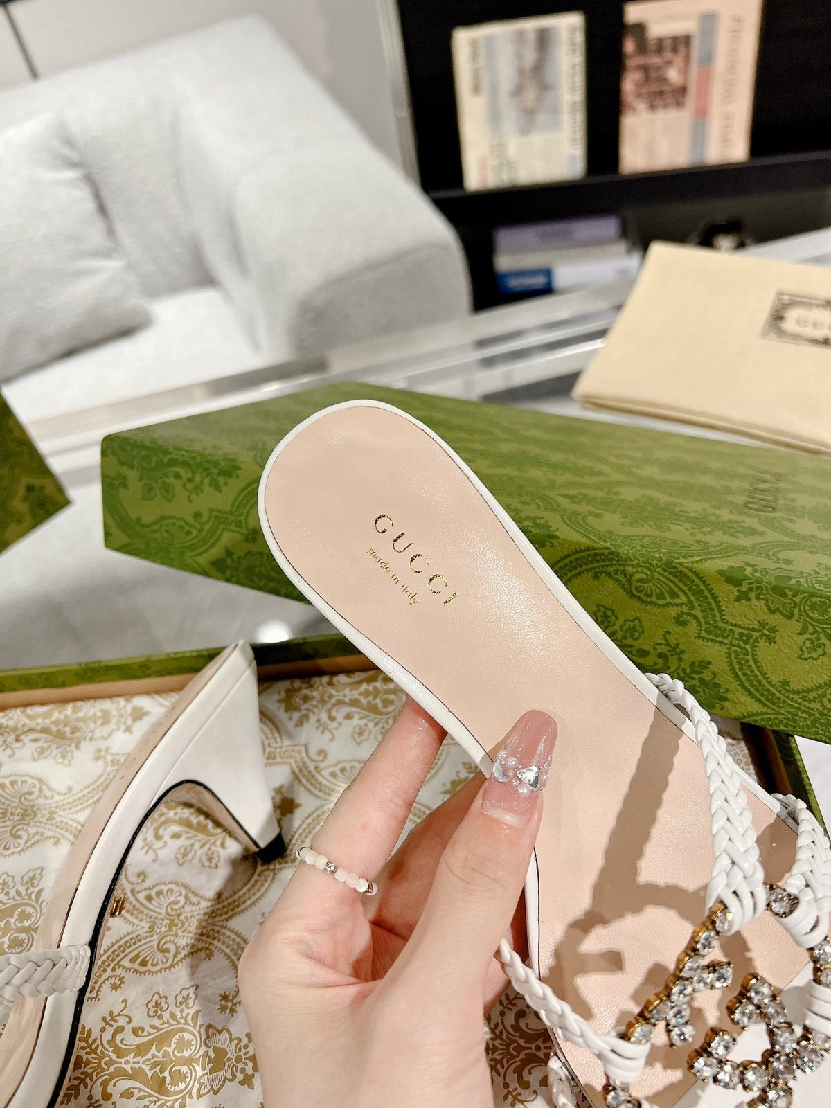 GG CRYSTAL MID - HEEL WHITE CALFSKIN