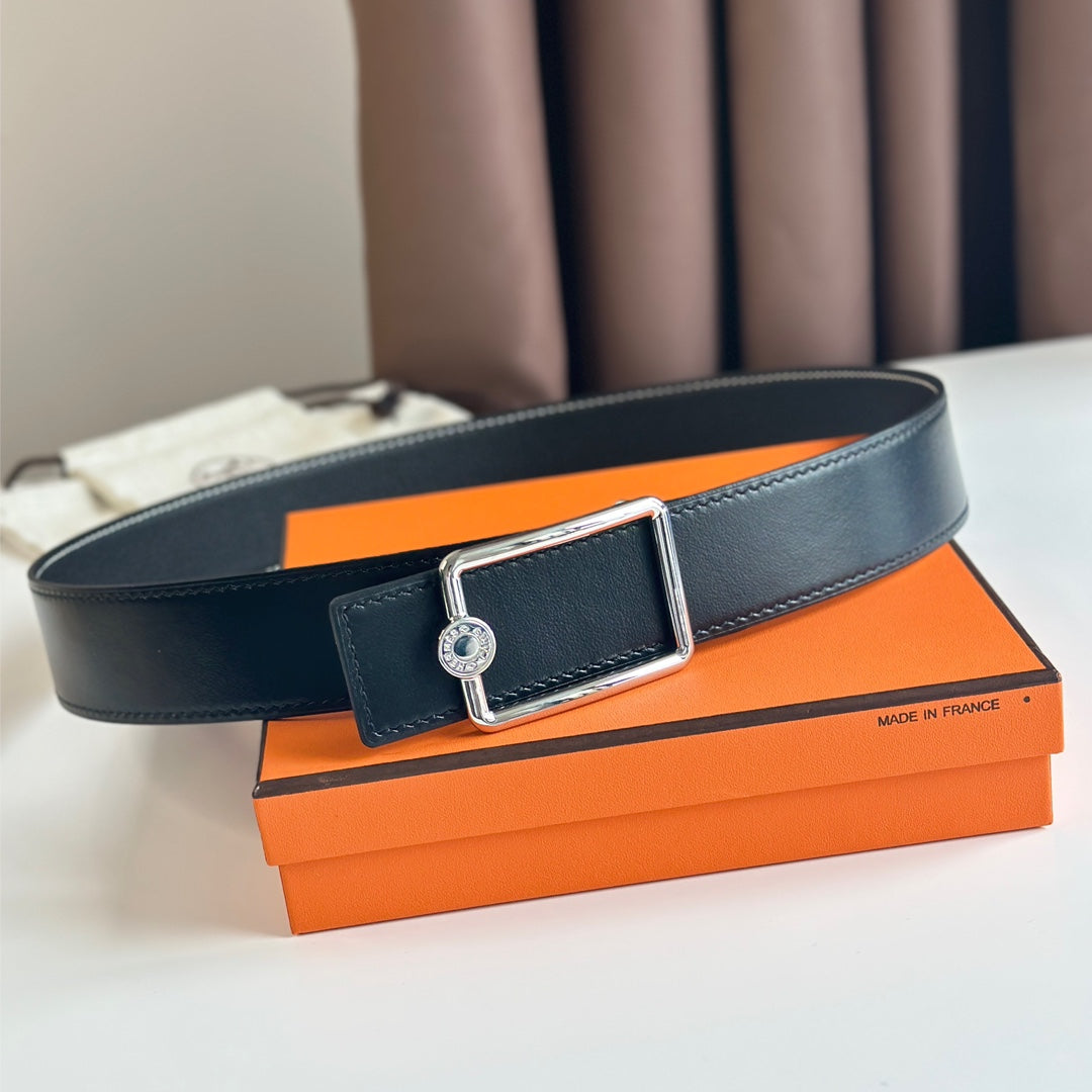 HM OSCAR BELT BUCKLE & REVERSIBLE BLACK LEATHER STRAP 38MM SILVER HARDWARE