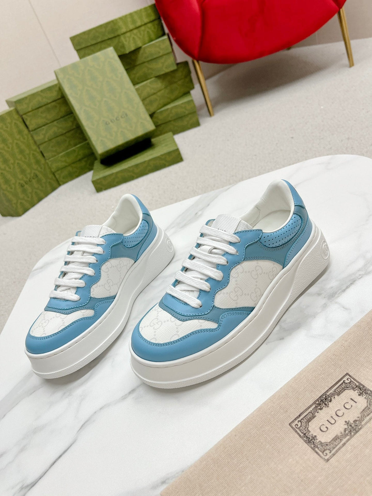 GG TRAINER WHITE AND SKY CALFSKIN