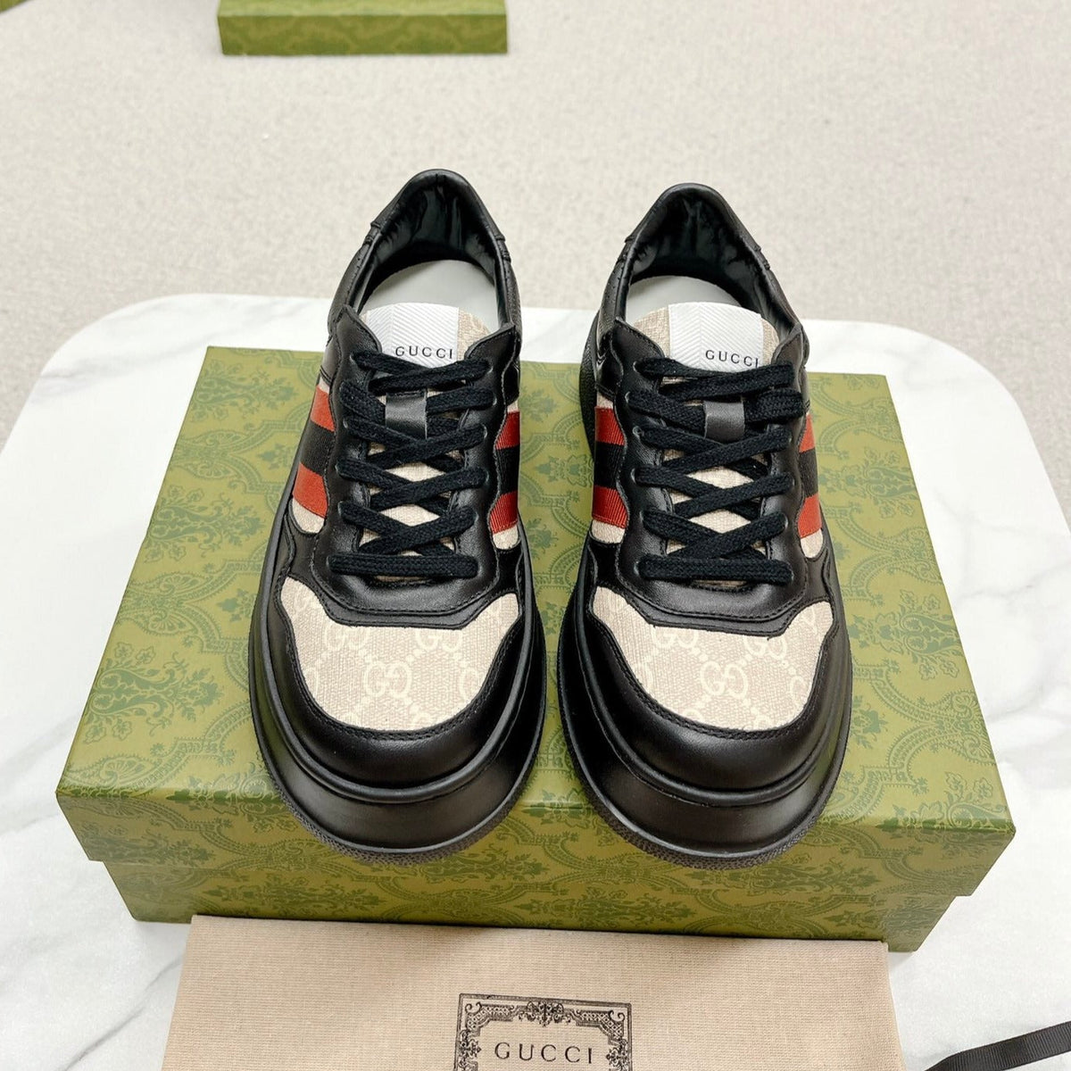 GG TRAINER BLACK AND CREAM CALFSKIN