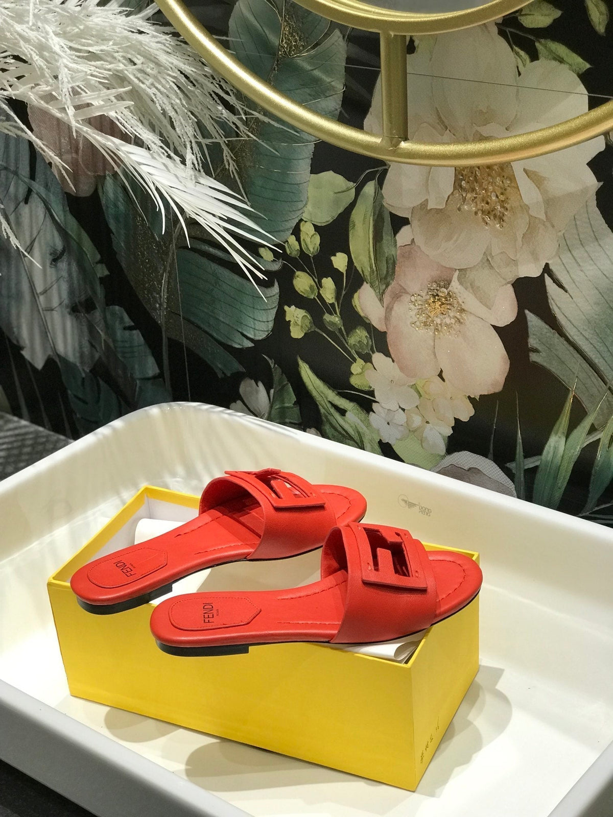FENDI BAGUETTE SLIDES IN CHERRY RED LAMBSKIN