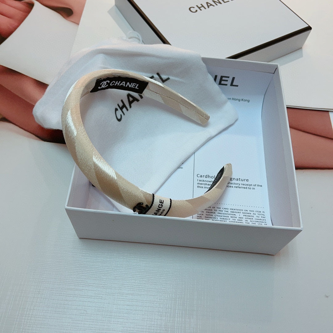 TAN BEIGE SILK HAIRBAND 876967