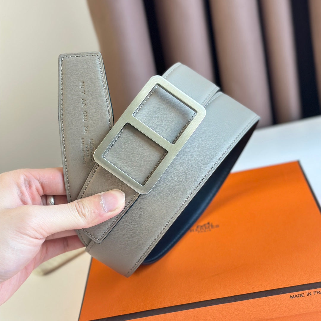 HM  BELT BUCKLE & REVERSIBLE GREY PASTEL AND BLACK LEATHER STRAP 38MM SILVER HARDWARE