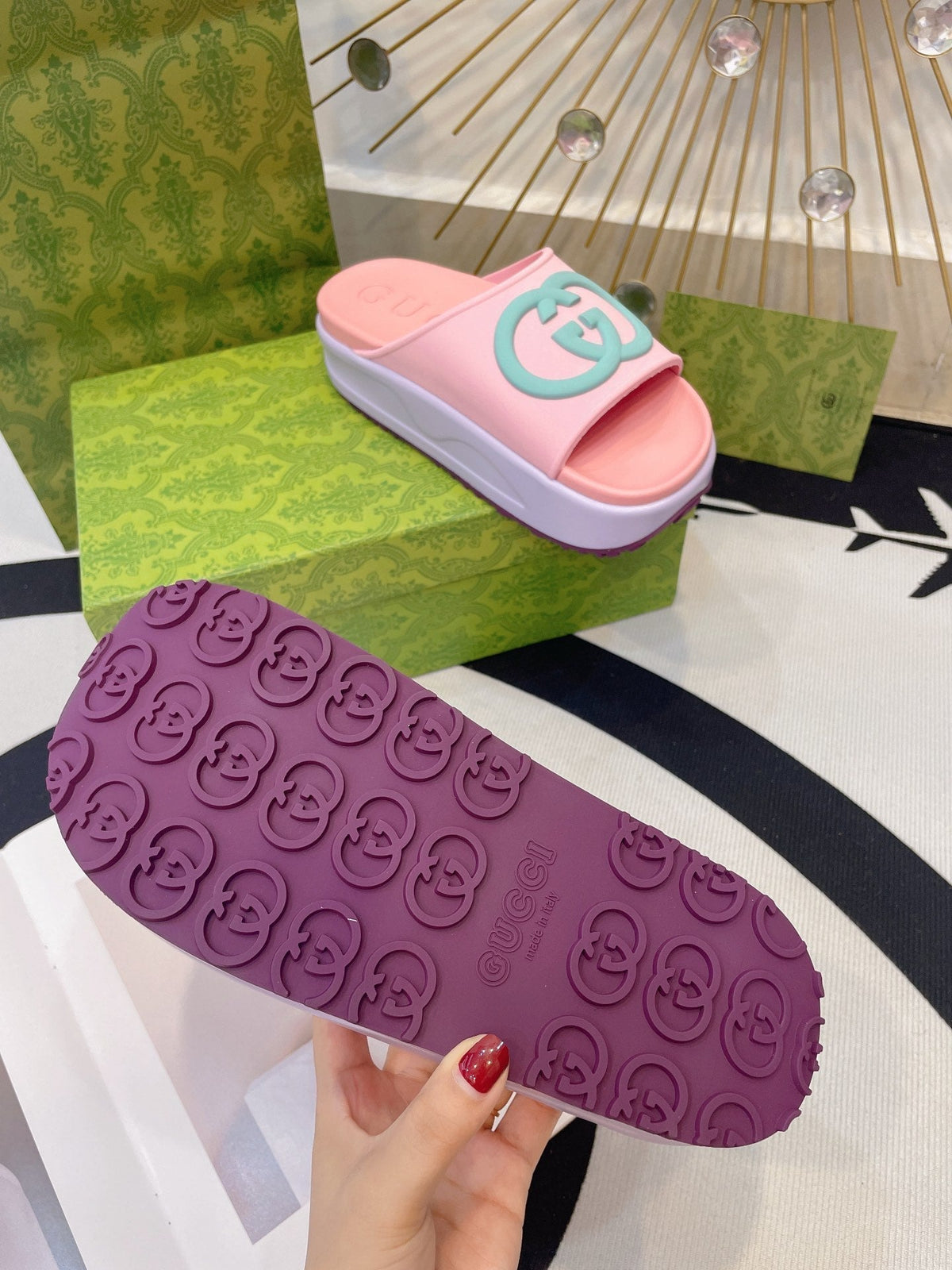 INTERLOCKING G SLIDE SANDAL IN BABY PINK IMPORTED TPU