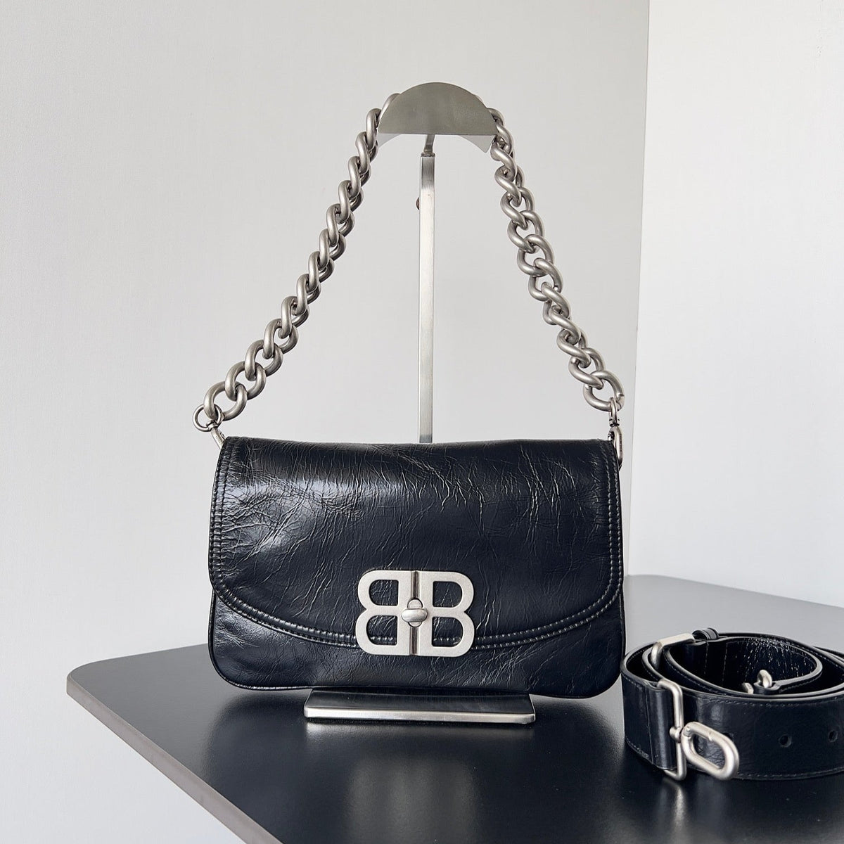 BB SOFT FLAP BAG 25 IN BLACK PEACH CALFSKIN SILVER HARDWARE