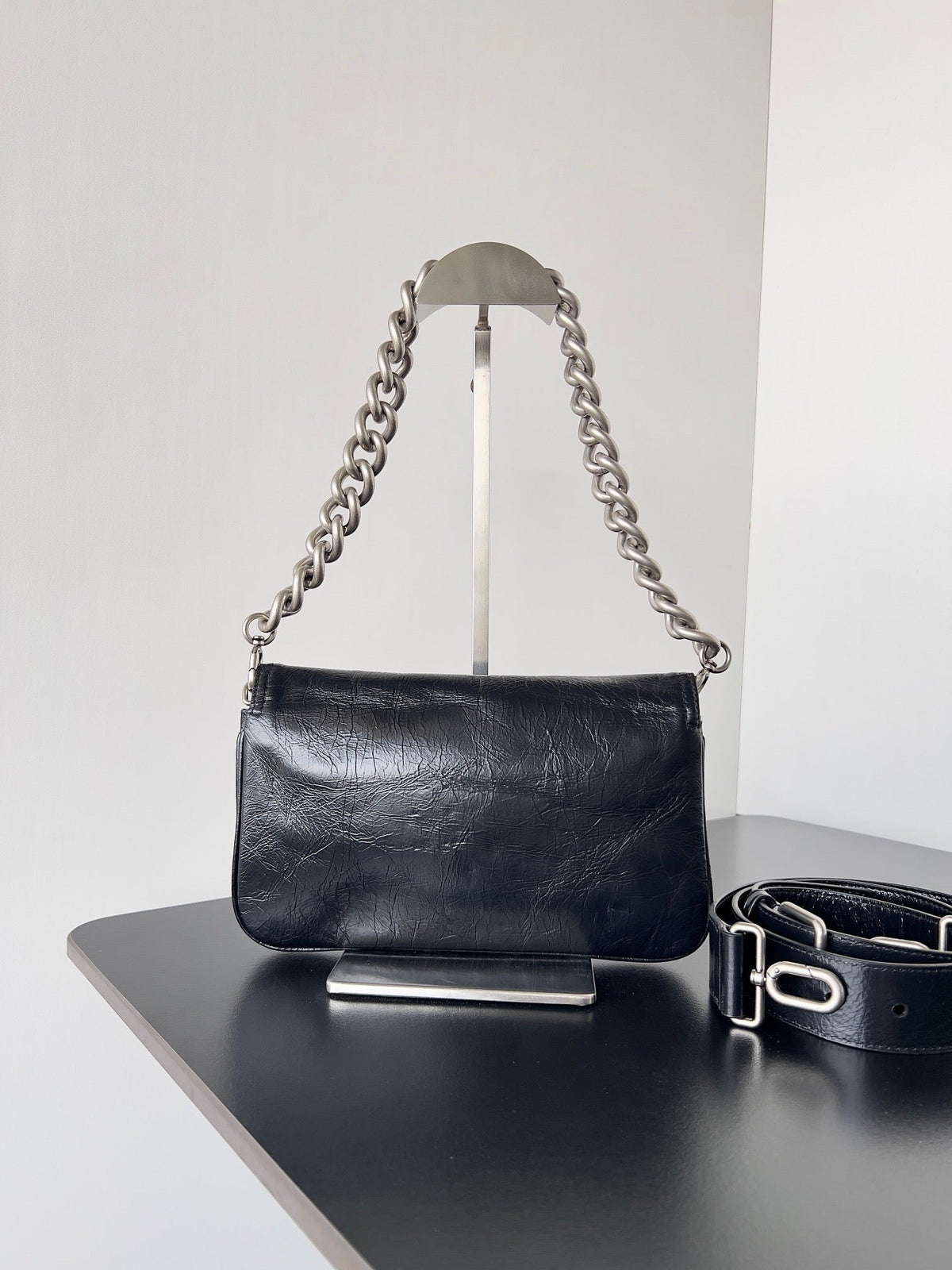 BB SOFT FLAP BAG 25 IN BLACK PEACH CALFSKIN SILVER HARDWARE