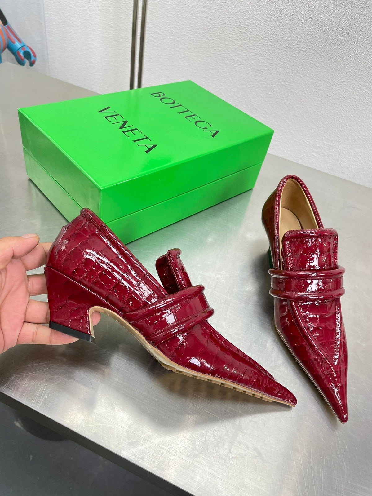 HIGH PUMP 35 MM IN SCARLET RED PATENT CALFSKIN