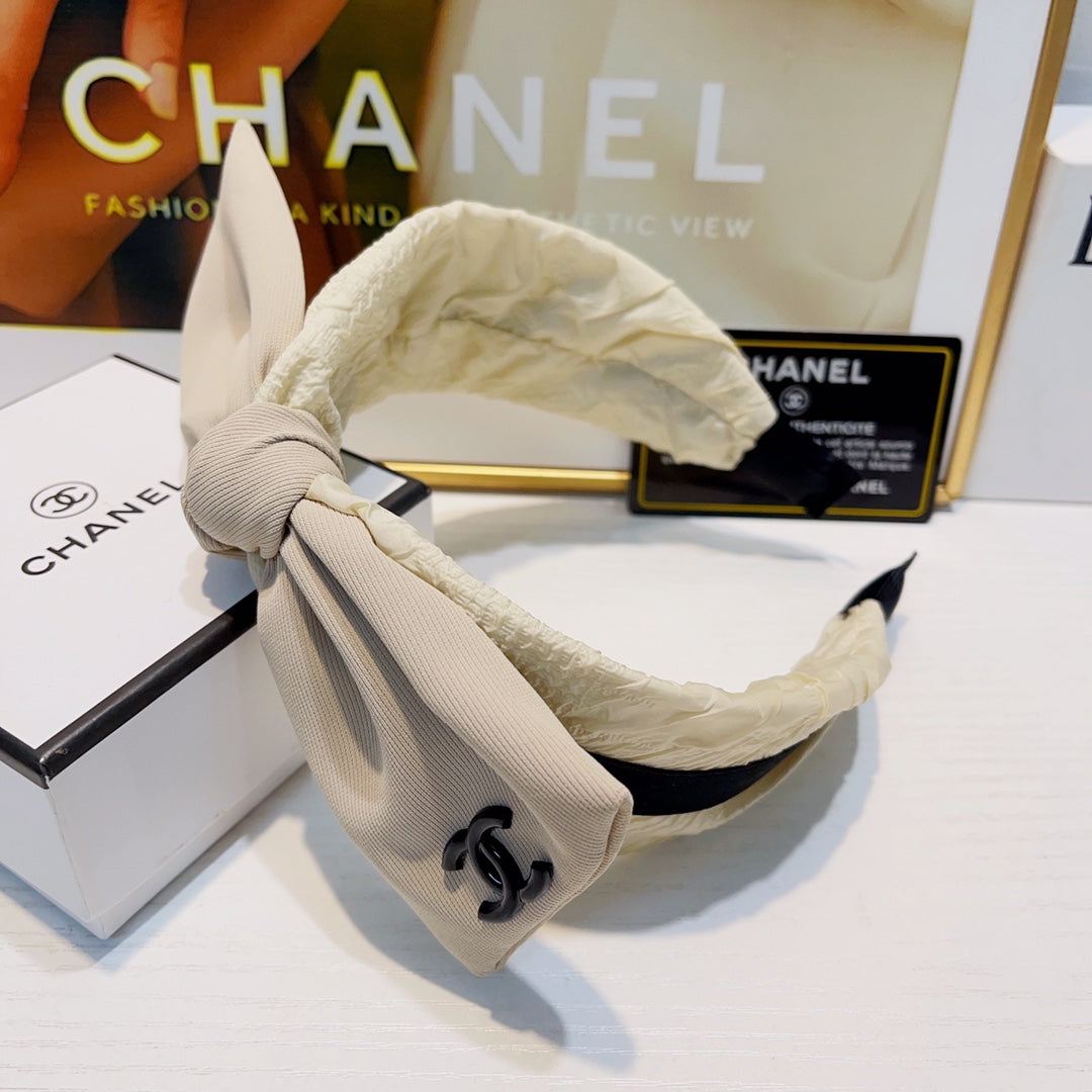 WHITE FABRIC HAIRBAND 925616