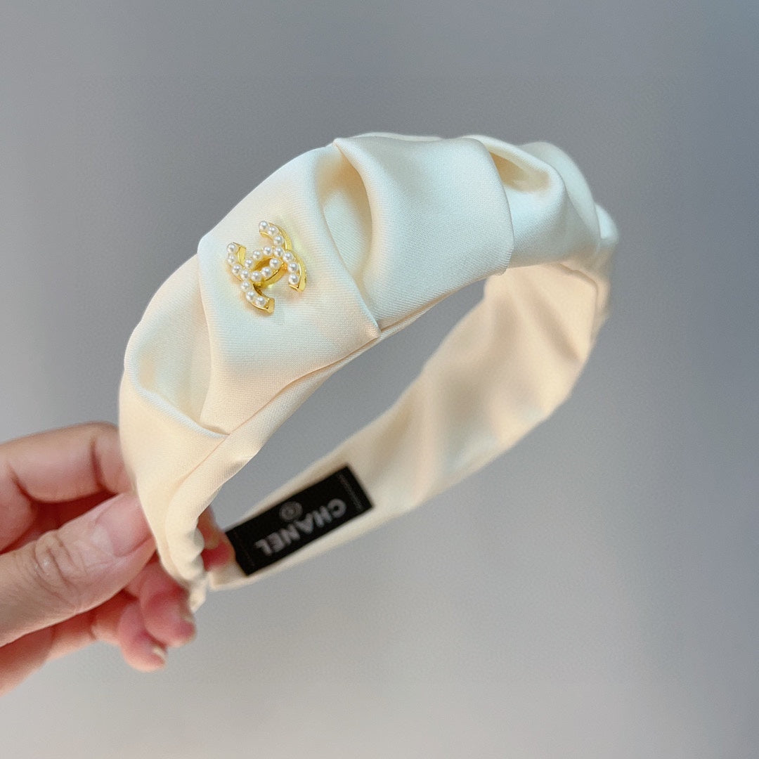 WHITE FABRIC HAIRBAND 925662