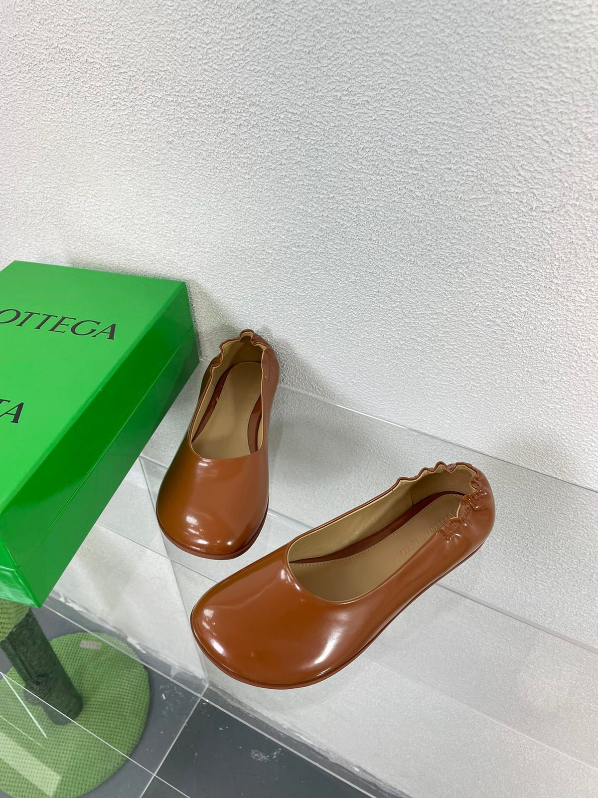 ATOMIC BALLERINA FLAT IN BRONZE BROWN CALFSKIN