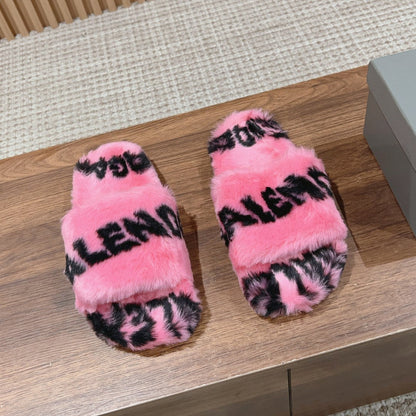 LAMB WOOL SLIPPER PINK AND BLACK