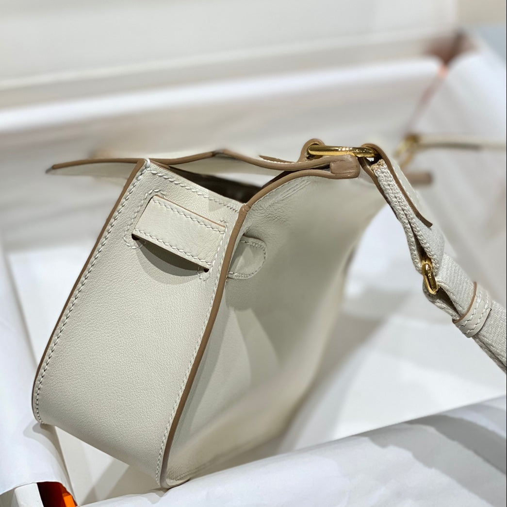 HM JYPSIERE SHOULDER BAG 23 IN BEIGE CALFSKIN GOLD HARDWARE