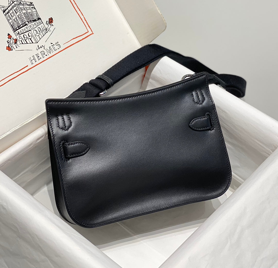 HM JYPSIERE SHOULDER BAG 23 IN NAVY BLUE CALFSKIN SILVER HARDWARE