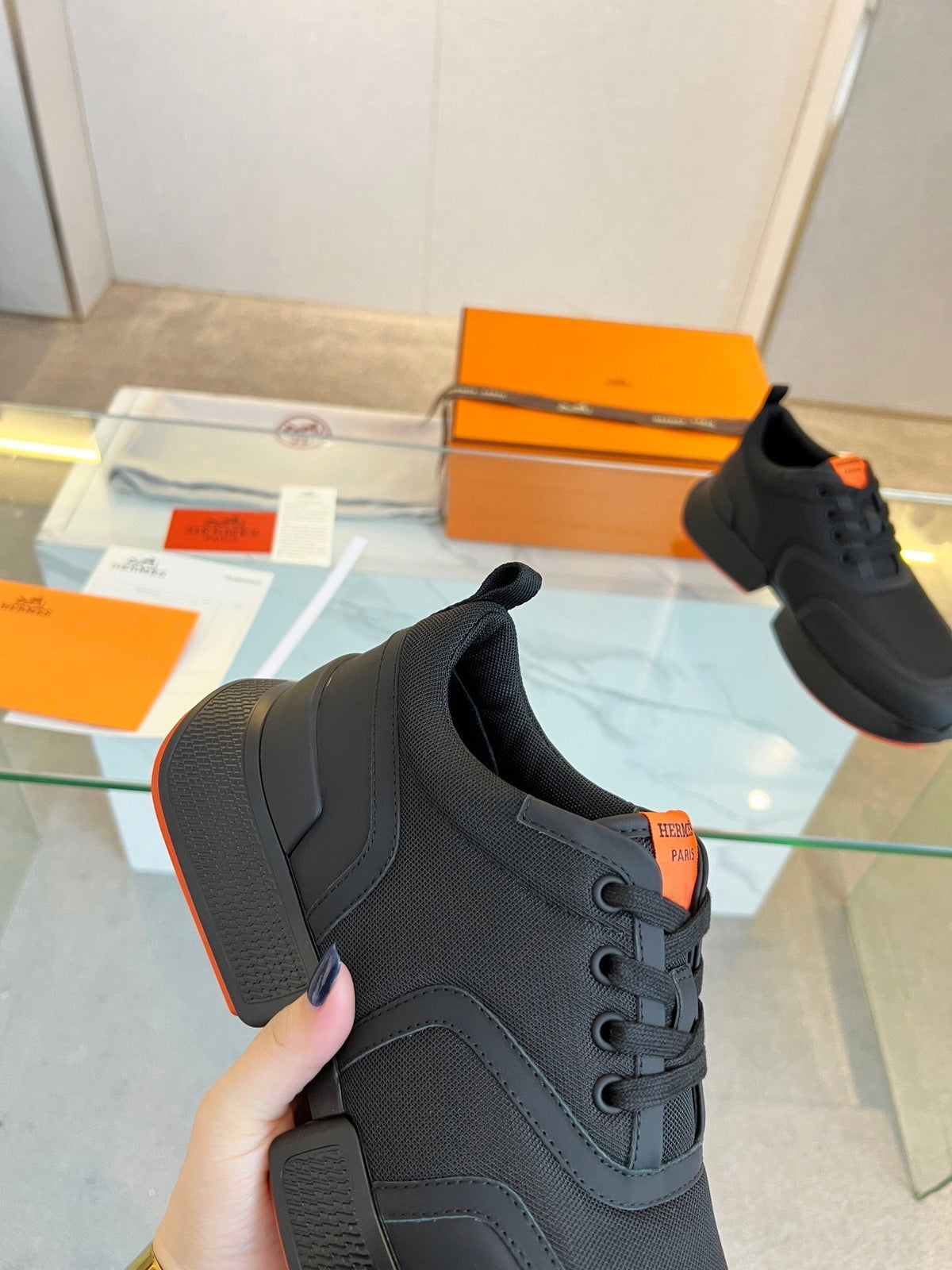 GIGA SNEAKER BLACK CALFSKIN