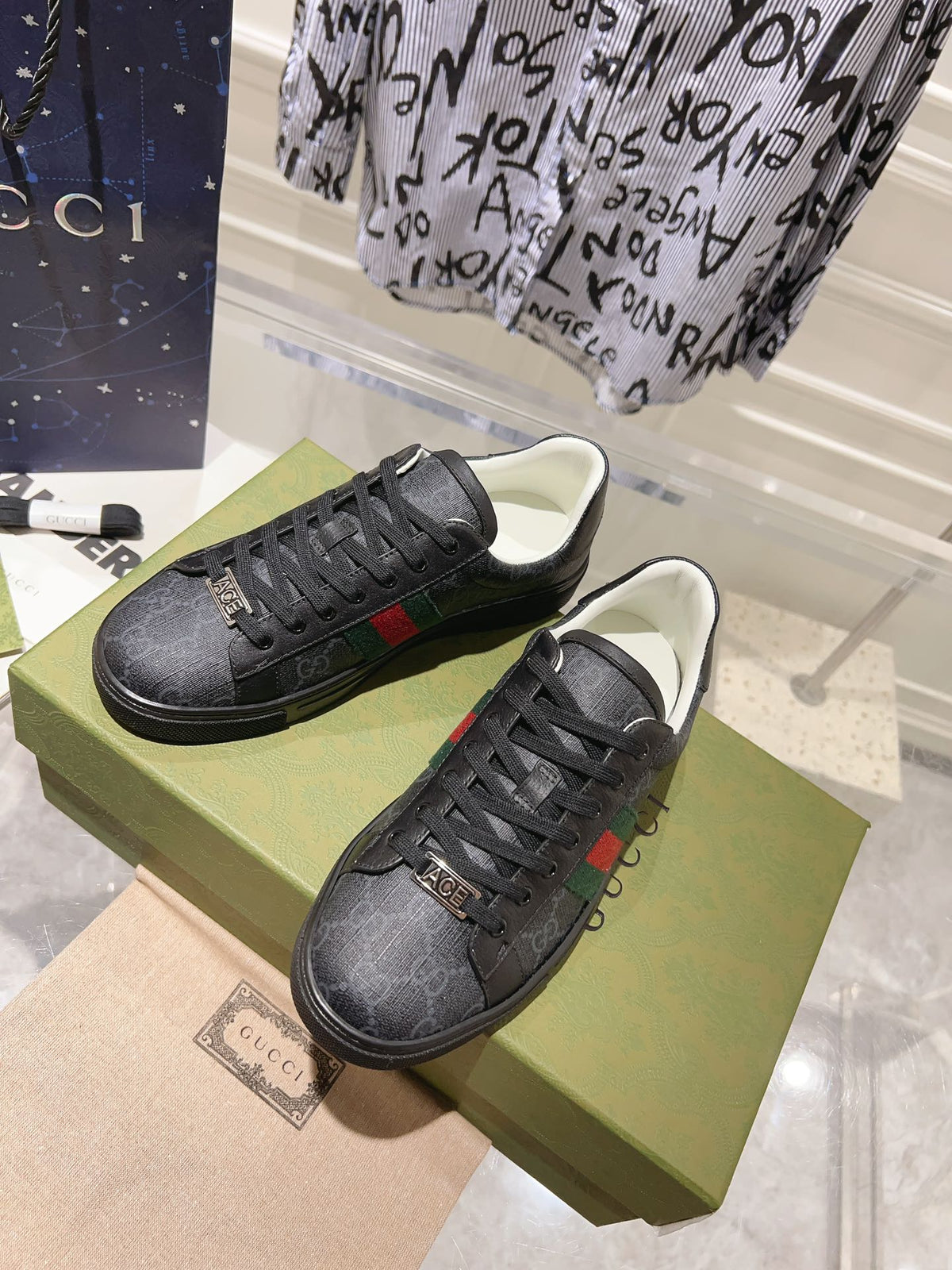 GG ACE GG SUPREME TRAINER BLACK CALFSKIN WITH PATTERNS