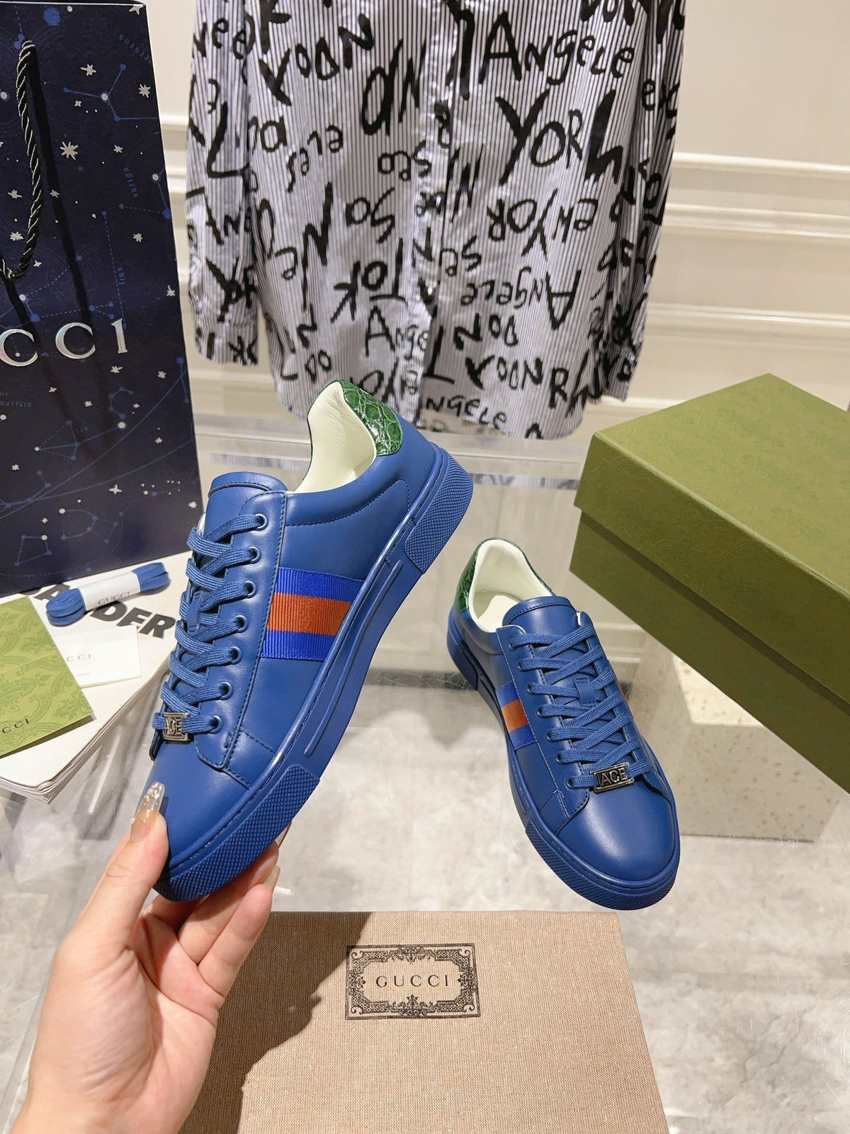 GG ACE GG SUPREME TRAINER AZURE CALFSKIN