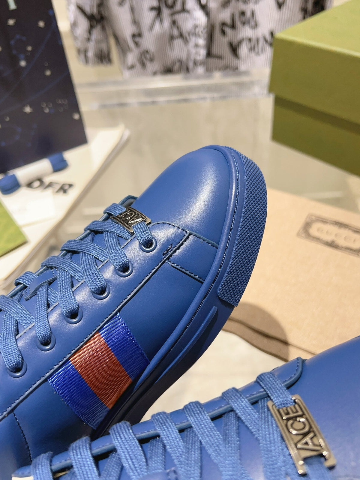GG ACE GG SUPREME TRAINER AZURE CALFSKIN
