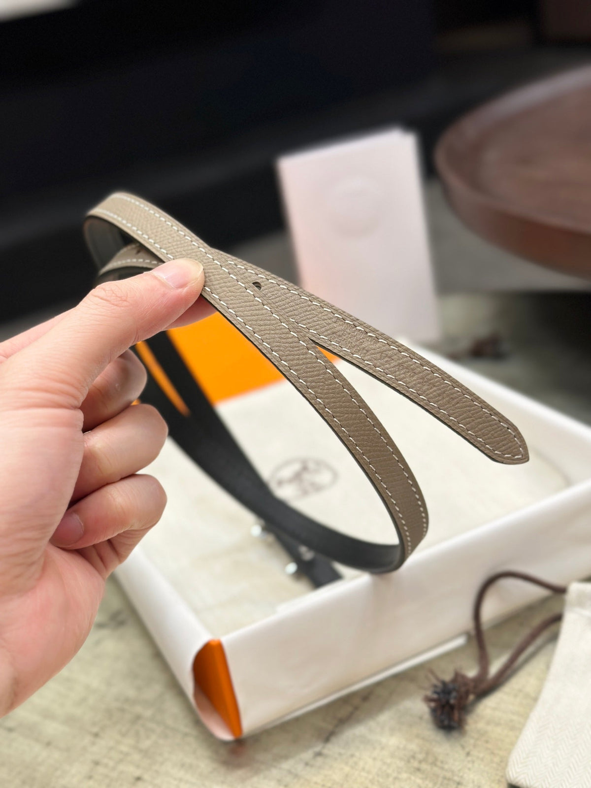 HM FOCUS BUCKLE & REVERSIBLE KHAKI BROWN AND BLACK LEATHER STRAP 13MM SILVER HARDWARE
