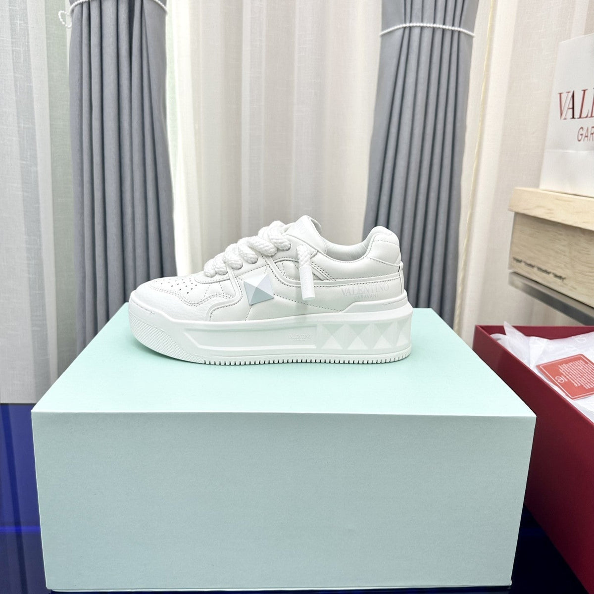 One Stud Garavani White One Stud XL Sneakers