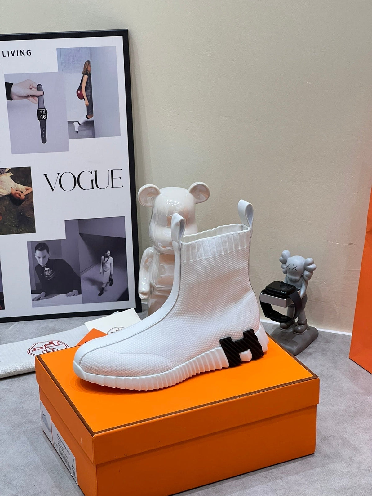 H FUN CLASSIC SNEAKER STYLISH WHITE FABRIC